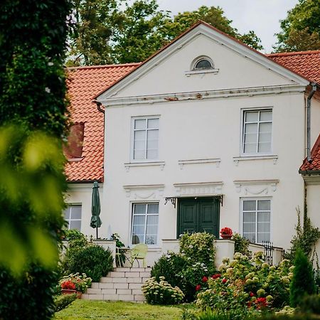 Dwor Mulawki Villa Exteriör bild